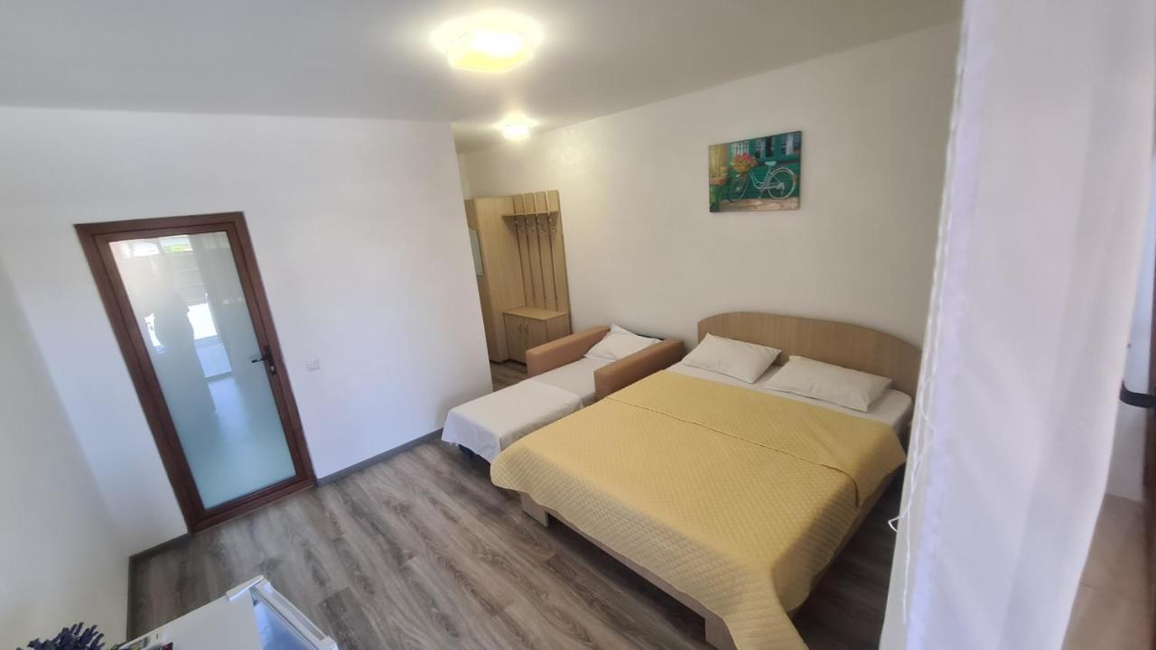 Casa Coco Hotel Două Mai Стая снимка